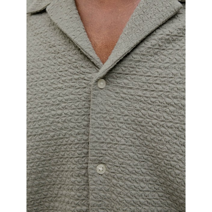 JACK%JONES PREMIUM JPRBLALEO JACQUARD RESORT S/S SHIRT Dried Sage | Freewear JPRBLALEO JACQUARD RESORT S/S SHIRT - www.freewear.nl - Freewear