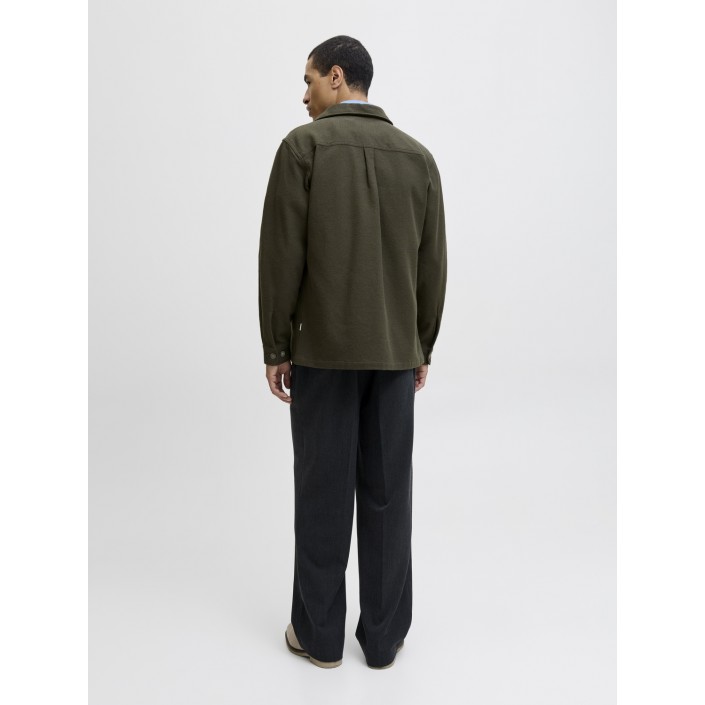 JACK%JONES PREMIUM JPRRAYLE MELANGE SOLID L/S OVERSHIR: Peat | Freewear JPRRAYLE MELANGE SOLID L/S OVERSHIR: - www.freewear.nl - Freewear