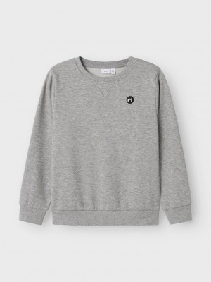 NAME IT KIDS NKMVIMO LS SWEAT BRU NOOS Grey Melange | Freewear NKMVIMO LS SWEAT BRU NOOS - www.freewear.nl - Freewear
