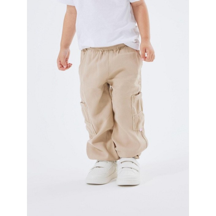 NAME IT MINI NMFBELLA ROUND TWILL PANT 9347-BU N: Safari | Freewear NMFBELLA ROUND TWILL PANT 9347-BU N: - www.freewear.nl - Freewear