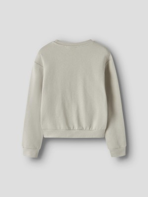 NAME IT KIDS NKFMILLE SHORT NREG LS SWE O-NECK N: Pumice Stone | Freewear NKFMILLE SHORT NREG LS SWE O-NECK N: - www.freewear.nl - Freewear