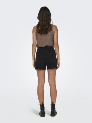 Only ONLVEGA HW MOM DNM SHORTS NOOS Black Denim | Freewear ONLVEGA HW MOM DNM SHORTS NOOS - www.freewear.nl - Freewear