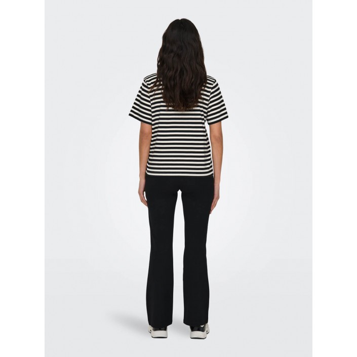 Only ONLLIVINA S/S STRIPE TEE JRS NOOS Cloud Dancer/BLACK STRIPES | Freewear ONLLIVINA S/S STRIPE TEE JRS NOOS - www.freewear.nl - Freewear