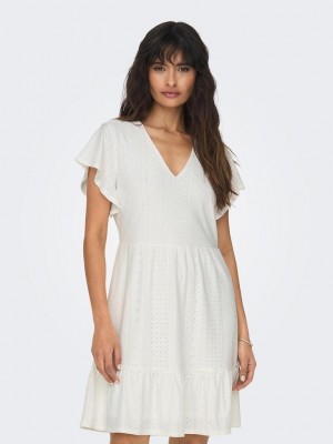 Only ONLSANDRA S/S V-NECK DRESS JRS Cloud Dancer | Freewear ONLSANDRA S/S V-NECK DRESS JRS - www.freewear.nl - Freewear