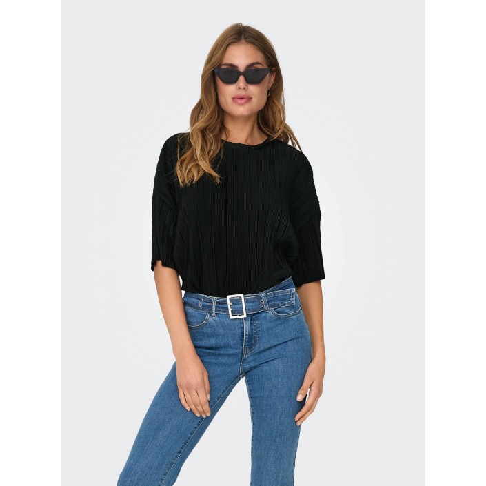 Only ONLRAVENNA S/S PLISSE TOP NOOS JRS Black | Freewear ONLRAVENNA S/S PLISSE TOP NOOS JRS - www.freewear.nl - Freewear