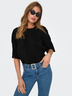 Only ONLRAVENNA S/S PLISSE TOP NOOS JRS Black | Freewear ONLRAVENNA S/S PLISSE TOP NOOS JRS - www.freewear.nl - Freewear