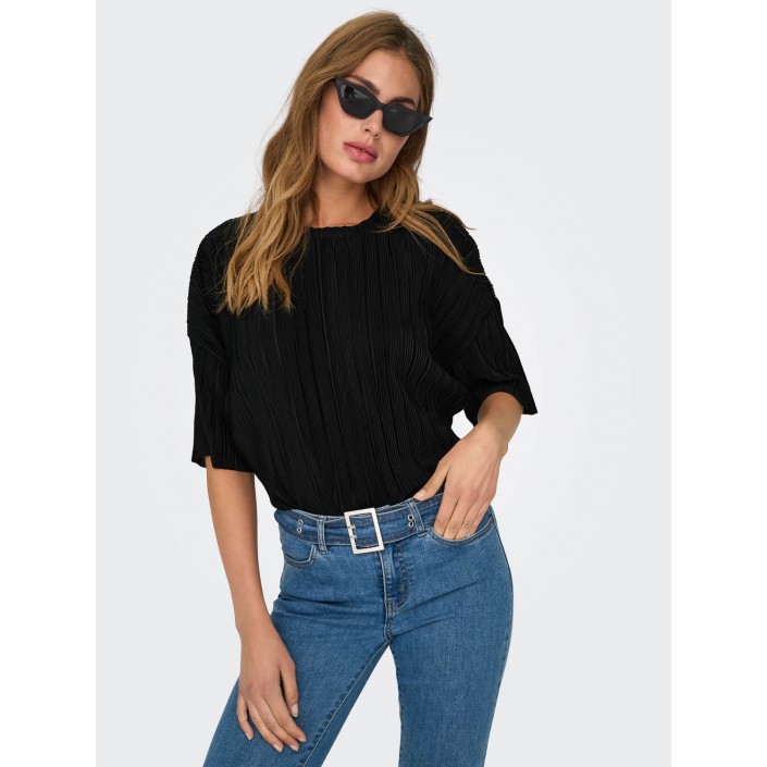 Only ONLRAVENNA S/S PLISSE TOP NOOS JRS Black | Freewear ONLRAVENNA S/S PLISSE TOP NOOS JRS - www.freewear.nl - Freewear