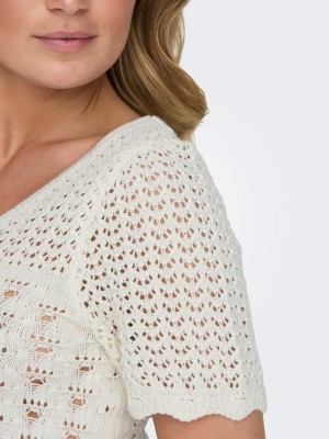 Only ONLBECCA LIFE SS V-NECK TOP KNT Cloud Dancer | Freewear ONLBECCA LIFE SS V-NECK TOP KNT - www.freewear.nl - Freewear