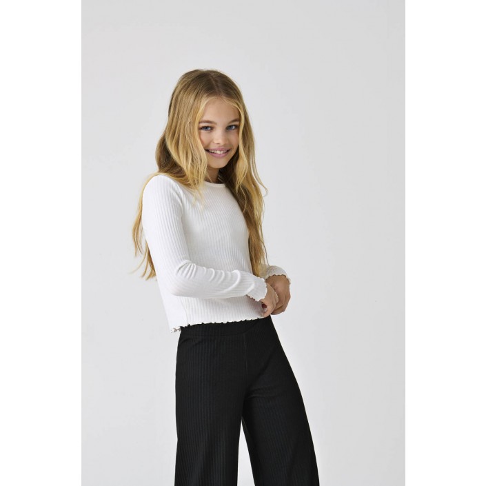 Only KOGNELLA L/S O-NECK TOP JRS NOOS Cloud Dancer | Freewear KOGNELLA L/S O-NECK TOP JRS NOOS - www.freewear.nl - Freewear