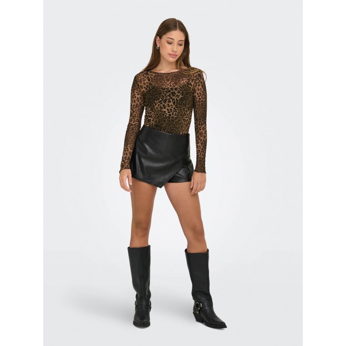 Only ONLMIST-AMILI MW FAUX LEATH SKORT P: Black | Freewear ONLMIST-AMILI MW FAUX LEATH SKORT P: - www.freewear.nl - Freewear