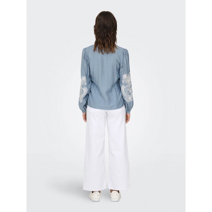 Only ONLNEW MALOU L/S TOP PTM Faded Denim/Cloud dancer emb | Freewear ONLNEW MALOU L/S TOP PTM - www.freewear.nl - Freewear