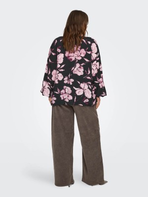 Carmakoma CARLINKA LIFE 3/4 O-NECK TOP AOP Black/FLORAL | Freewear CARLINKA LIFE 3/4 O-NECK TOP AOP - www.freewear.nl - Freewear