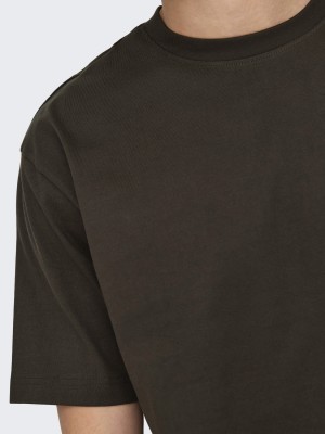 ONLY&SONS ONSFRED RLX SS TEE NOOS Mulch | Freewear ONSFRED RLX SS TEE NOOS - www.freewear.nl - Freewear