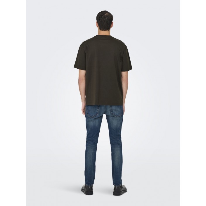 ONLY&SONS ONSFRED RLX SS TEE NOOS Mulch | Freewear ONSFRED RLX SS TEE NOOS - www.freewear.nl - Freewear