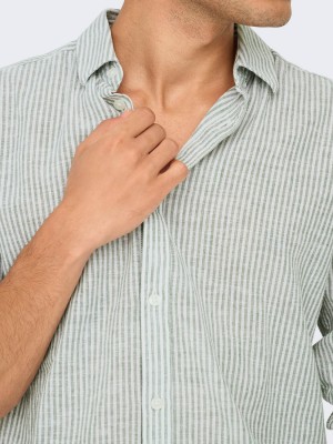 ONLY&SONS ONSCAIDEN LS STRIPE LINEN SHIRT 660: Sea Spray | Freewear ONSCAIDEN LS STRIPE LINEN SHIRT 660: - www.freewear.nl - Freewear