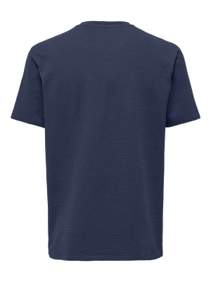 ONLY&SONS ONSKIAN LIFE REG SEERSUCKER SS TEE : Naval Academy | Freewear ONSKIAN LIFE REG SEERSUCKER SS TEE : - www.freewear.nl - Freewear