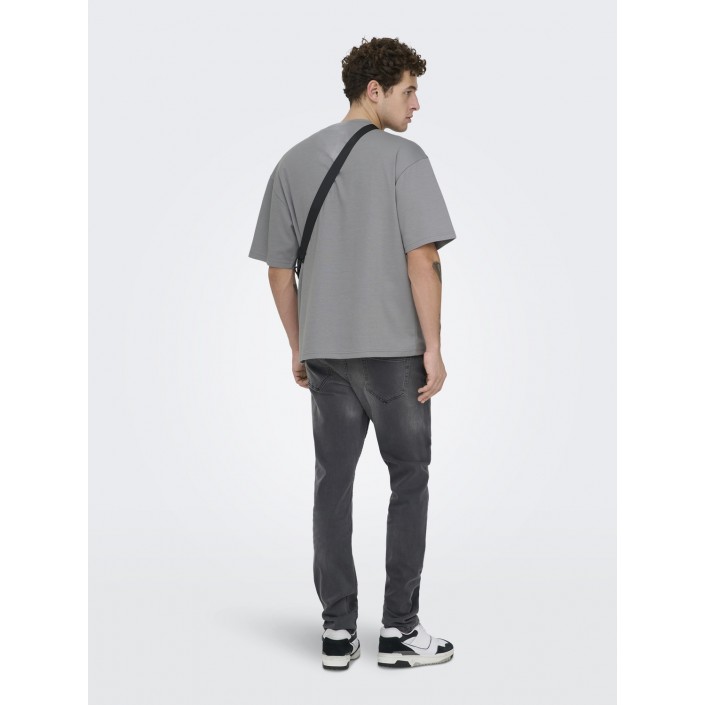 ONLY&SONS ONSCASPIAN AIRFLEX AUT SS TEE NOOS Ultimate Grey | Freewear ONSCASPIAN AIRFLEX AUT SS TEE NOOS - www.freewear.nl - Freewear