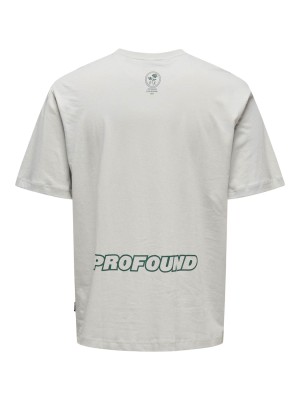 ONLY&SONS ONSKEANE RLX SS PRINT TEE NOOS Mirage Gray/PROFOUND | Freewear ONSKEANE RLX SS PRINT TEE NOOS - www.freewear.nl - Freewear