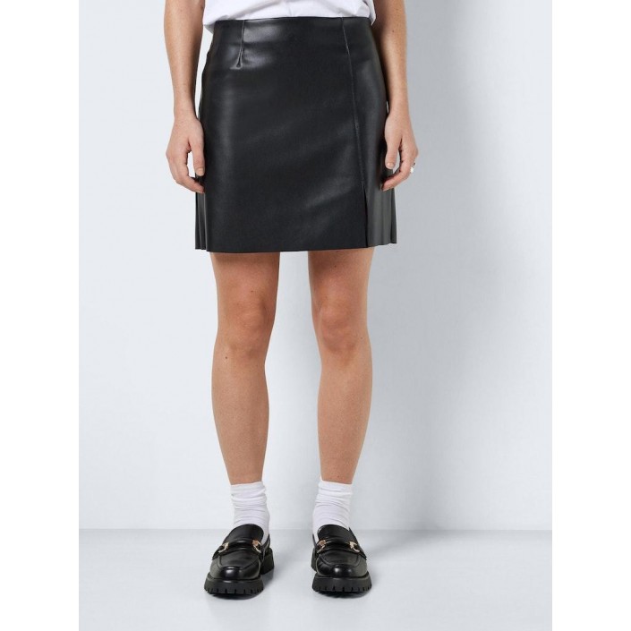 Noisy May NMCLARA PENNY PU HW SLIT SKIRT NOOS Black | Freewear NMCLARA PENNY PU HW SLIT SKIRT NOOS - www.freewear.nl - Freewear