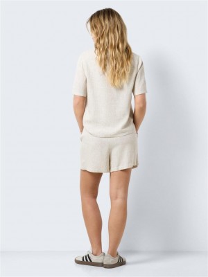 Noisy May NMLEILANI HW SHORTS WVN NOOS Natural | Freewear NMLEILANI HW SHORTS WVN NOOS - www.freewear.nl - Freewear
