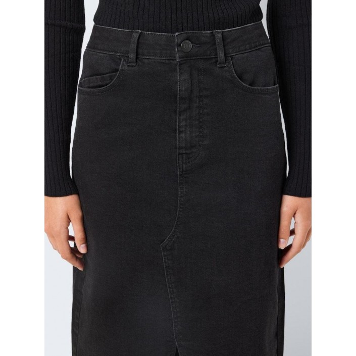 Noisy May NMKATH NW SLIT MIDI SKIRT VI478BL N: Black Denim | Freewear NMKATH NW SLIT MIDI SKIRT VI478BL N: - www.freewear.nl - Freewear