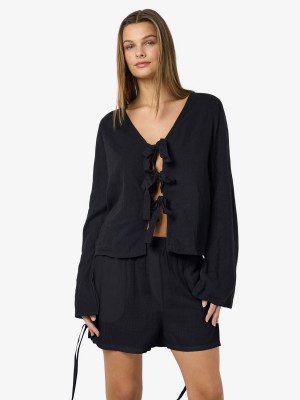 Noisy May NMLEILANI L/S V-NECK TIE BLOUSE WVN Black | Freewear NMLEILANI L/S V-NECK TIE BLOUSE WVN - www.freewear.nl - Freewear