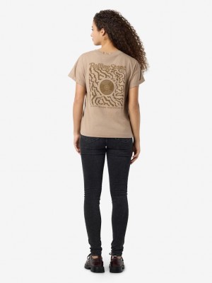 Noisy May NMGABY S/S ROLLINGSTONES LICENSE TE: Silver Mink/ROLLINGSTONES MOREL | Freewear NMGABY S/S ROLLINGSTONES LICENSE TE: - www.freewear.nl - Freewear