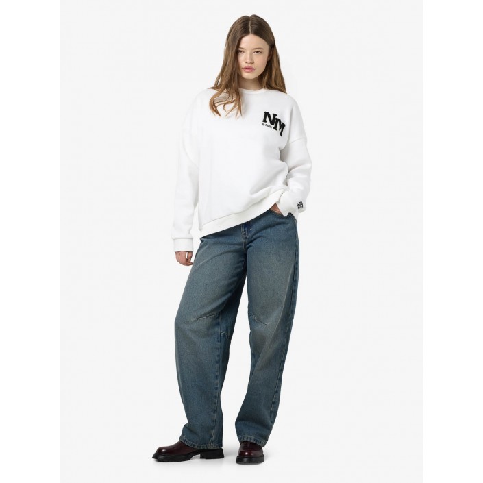 Noisy May NMBELIEVE L/S O-NECK SWEAT JRS Cloud Dancer/BLACK EMB | Freewear NMBELIEVE L/S O-NECK SWEAT JRS - www.freewear.nl - Freewear
