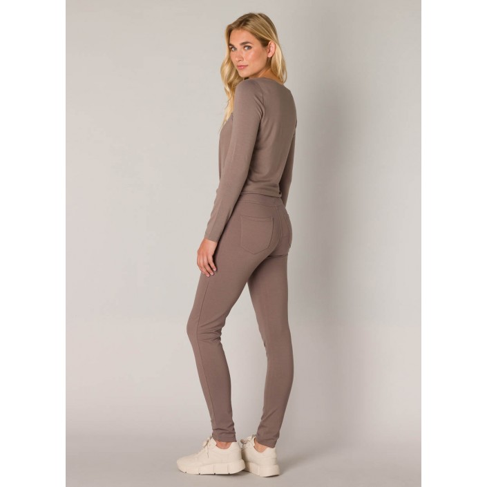 Base Level Ornika Pant Dark Taupe | Freewear Ornika Pant - www.freewear.nl - Freewear