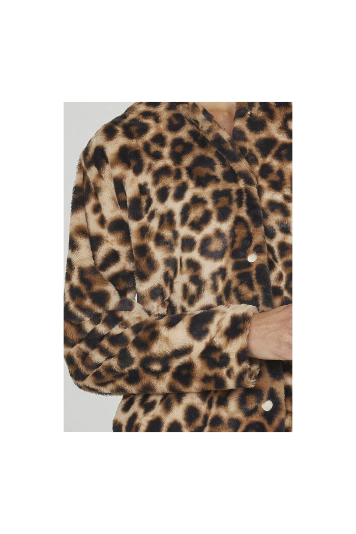 Sisters Point Gutas Jasje leo