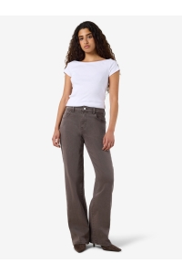 Noisy May NMYOLANDA MW STRAIGHT JEANS COLORED: chocolate brown