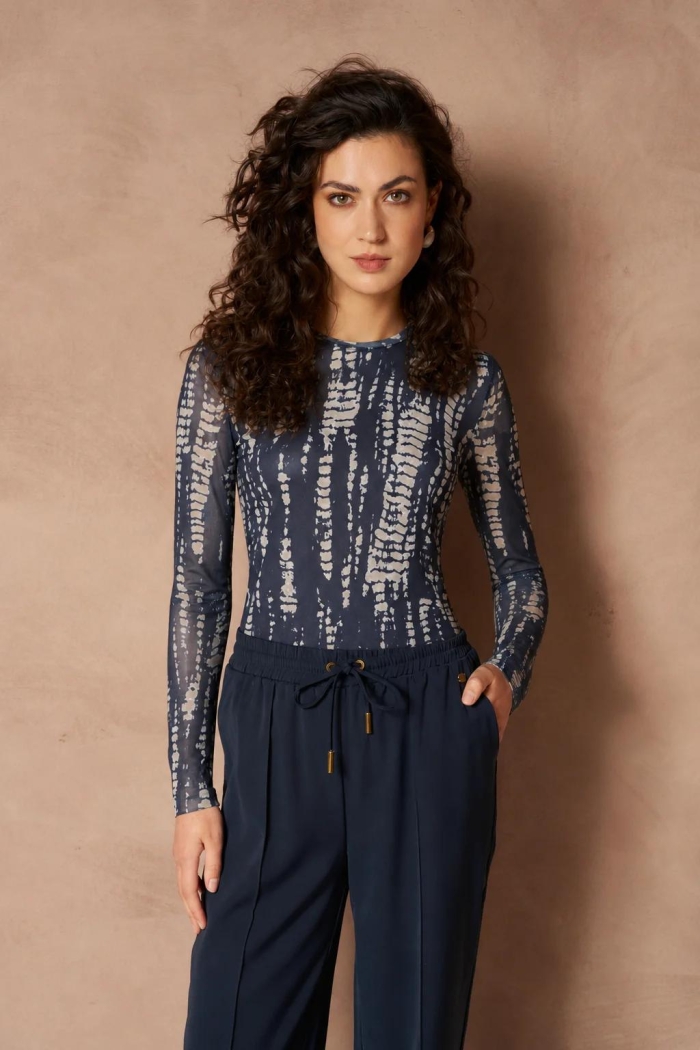 Lofty Manner Top Iniko abstract print dark blue