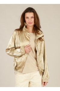 Yest Riyaan Essential gold