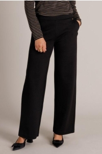 Yest Paloma Essential black