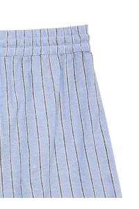 Vero Moda VMLINN SHORTS WVN NOOS cornflower blue/liva navy blazer