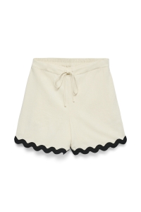 Vero Moda VMJENNA M/W SHORTS WVN BTQ GA birch/black scallop edges
