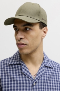 Sisters point JACBASE LOUIS LINEN BLEND CAP SN dusty olive