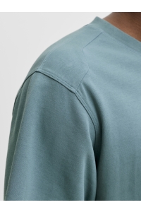 Jack and Jones JCOSPONGYTEE SS CREW NECK SMU north atlantic/set with shorts