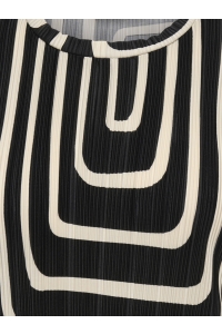 carmakoma CARRAVENNA S/S PLISSE AOP TOP JRS N: black/oatmeal graphic