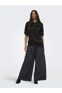 ONLY ONLINDONA 2/4 SATIN LACE TOP WVN black