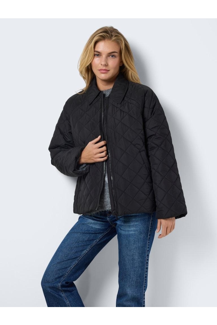 Noisy May NMGILLY QUILTED JACKET FWD DD black/w/o nm logo