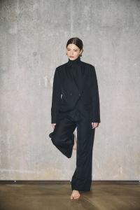 Noisy May NMOLGA L/S FITTED BLAZER TLR black