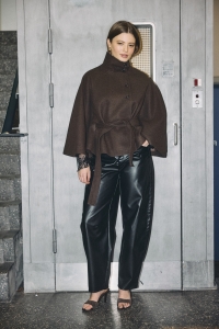 Noisy May NMRANDY MW COATED BARREL PANT black