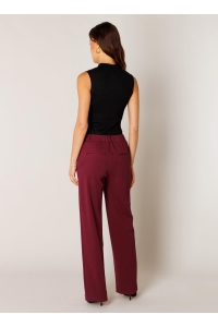 Base Level Yorin wine red
