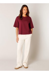 Base Level Noa wine red